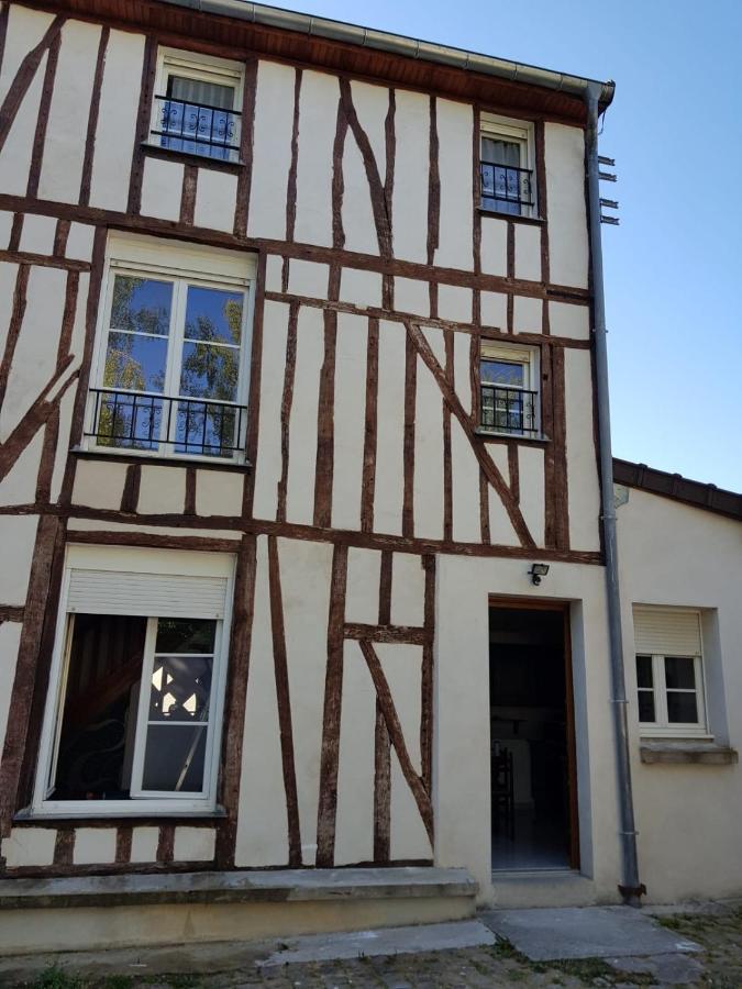 F4 Dans Maison Au Calme Pres Du Centre De Chalons En Champagne المظهر الخارجي الصورة
